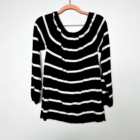 Chaser NWOT Striped Off The Shoulder Oversized Long Sleeve Top Blue Size Medium - Picture 5 of 5